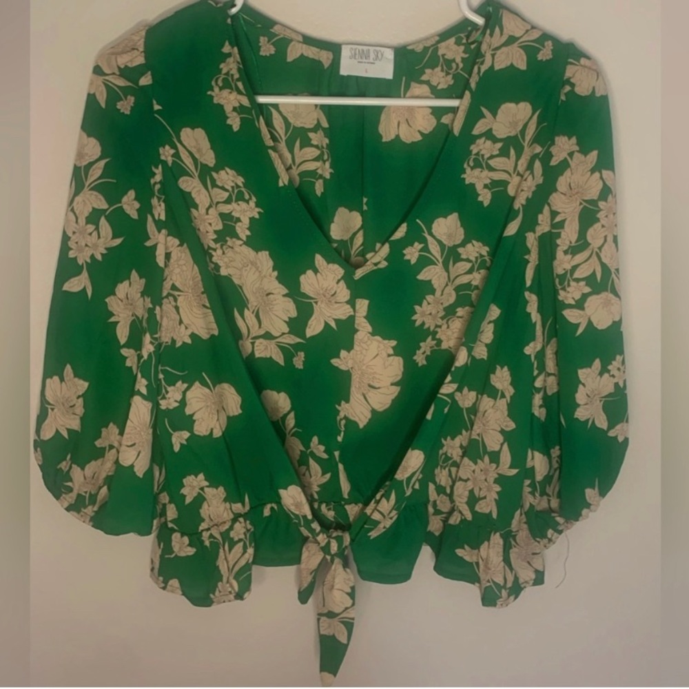 Flower V neck dress shirt
